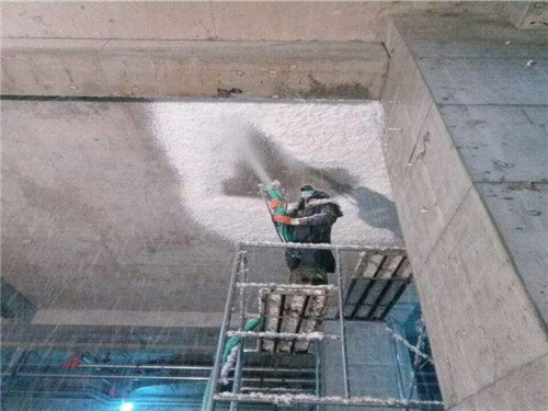 超細無機纖維噴涂